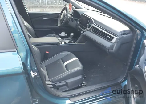 2025 Toyota Camry Se from USA, damaged, VIN 4T1DAACK0SU584053